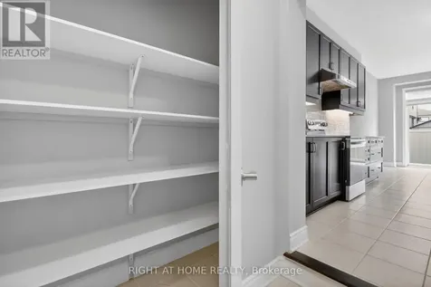 316 Crossway Terrace Ottawa ON K2S 3A8