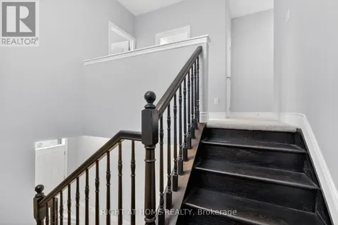316 Crossway Terrace Ottawa ON K2S 3A8