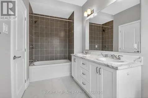 316 Crossway Terrace Ottawa ON K2S 3A8