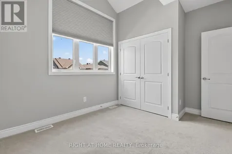 316 Crossway Terrace Ottawa ON K2S 3A8