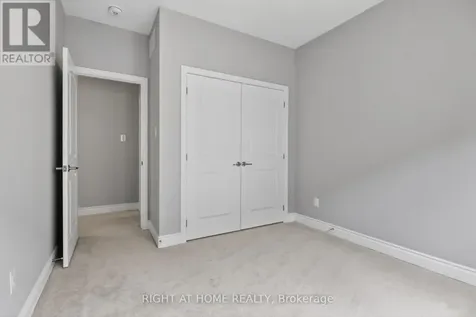 316 Crossway Terrace Ottawa ON K2S 3A8