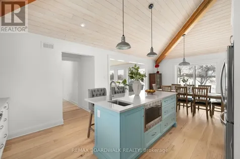 205 Westar Farm Way Ottawa ON K0A 1B0