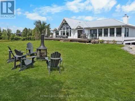 205 Westar Farm Way Ottawa ON K0A 1B0
