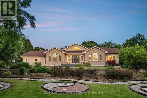 1562 Lakeshore Drive Ottawa ON K4P 1G9