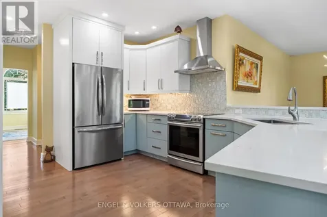 1562 Lakeshore Drive Ottawa ON K4P 1G9