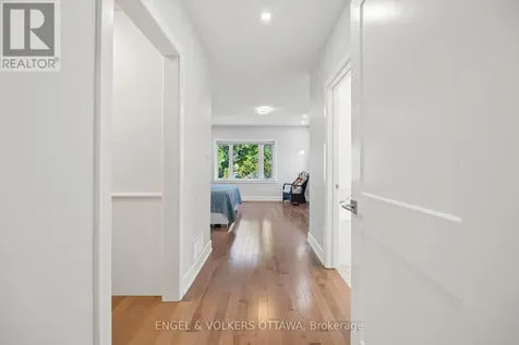 1562 Lakeshore Drive Ottawa ON K4P 1G9