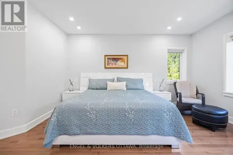 1562 Lakeshore Drive Ottawa ON K4P 1G9