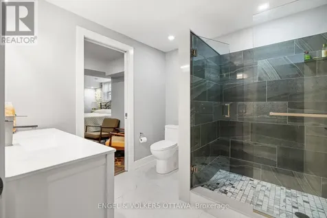 1562 Lakeshore Drive Ottawa ON K4P 1G9