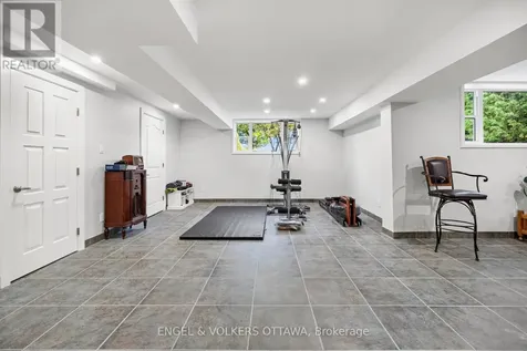 1562 Lakeshore Drive Ottawa ON K4P 1G9