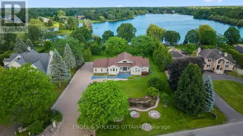 1562 Lakeshore Drive Ottawa ON K4P 1G9