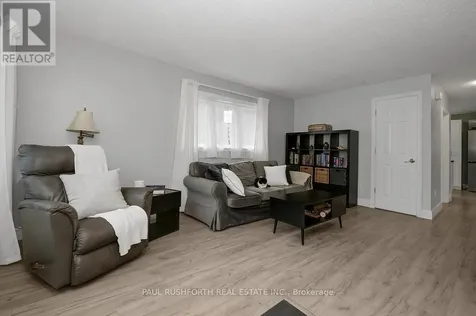 74 Burland Street Ottawa ON K2B 6K1