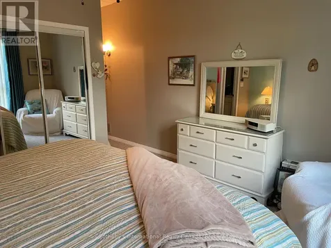 692 Johnston Park Avenue Collingwood ON L9Y 5C7