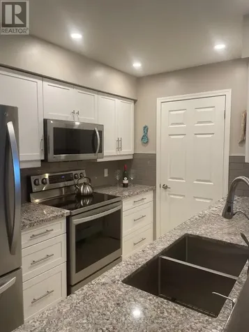 692 Johnston Park Avenue Collingwood ON L9Y 5C7