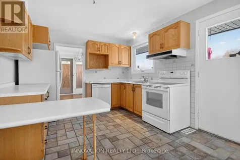 1951 Garfield Avenue Ottawa ON K2C 0W7