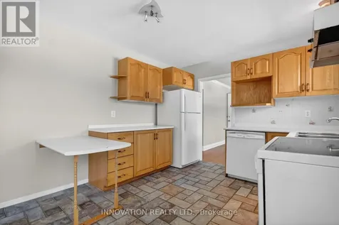 1951 Garfield Avenue Ottawa ON K2C 0W7