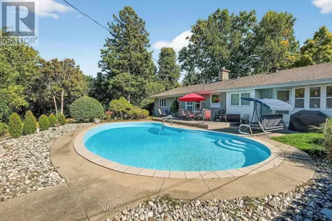 1951 Garfield Avenue Ottawa ON K2C 0W7