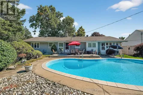 1951 Garfield Avenue Ottawa ON K2C 0W7