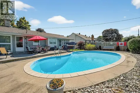 1951 Garfield Avenue Ottawa ON K2C 0W7