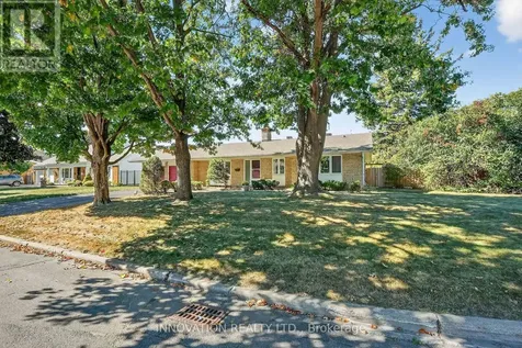 1951 Garfield Avenue Ottawa ON K2C 0W7