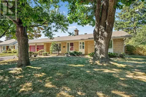 1951 Garfield Avenue Ottawa ON K2C 0W7