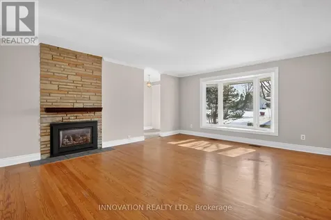 1951 Garfield Avenue Ottawa ON K2C 0W7