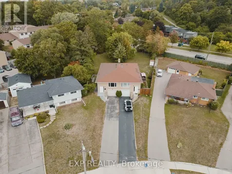 310 Southill Drive Kitchener ON N2A 2R1