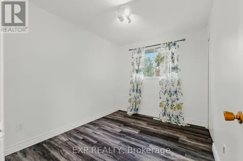 310 Southill Drive Kitchener ON N2A 2R1