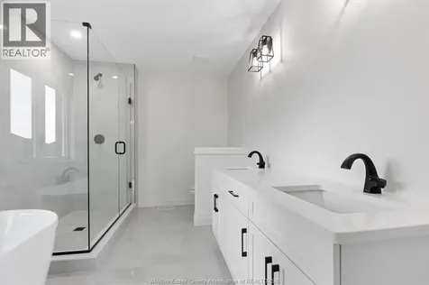 1212 Campana Crescent Lakeshore ON N8L 0K4