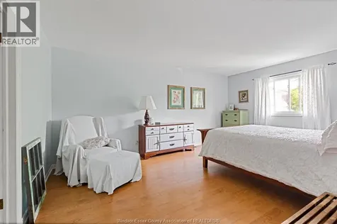 5 Atlantic Court Amherstburg ON N9V 3P5