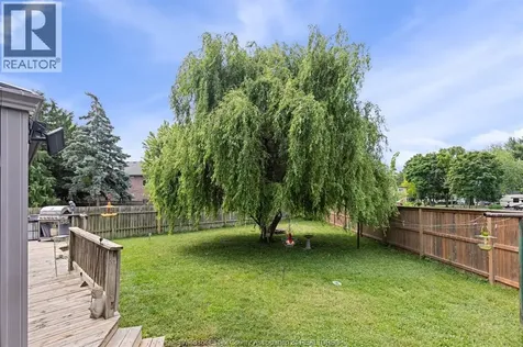 5 Atlantic Court Amherstburg ON N9V 3P5