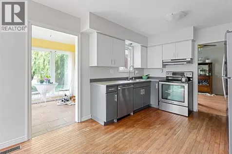 5 Atlantic Court Amherstburg ON N9V 3P5