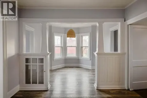 485 Louis Avenue Windsor ON N9A 1W5