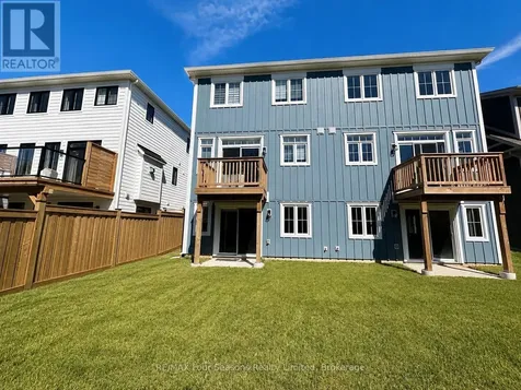 137 White Oak Crescent Blue Mountains ON L9Y 0Z3