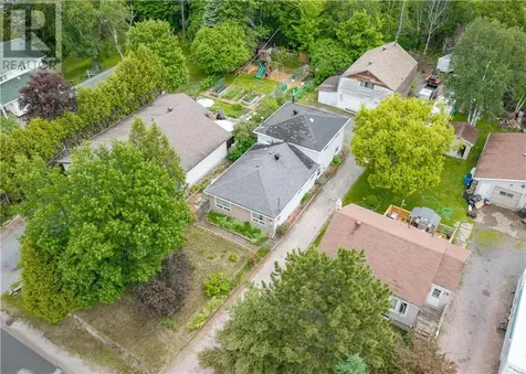 98 Ridgemount Avenue Sudbury ON P3B 3W5