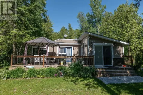 18 Hicks Lane North Kincardine ON N0G 2T0