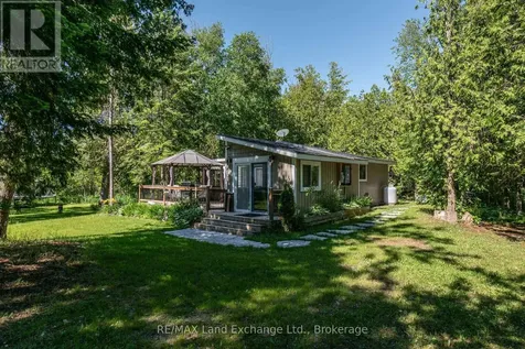 18 Hicks Lane North Kincardine ON N0G 2T0