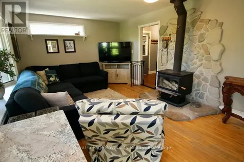 11 Shoreline Drive Northern Bruce Peninsula ON N0H 1Z0