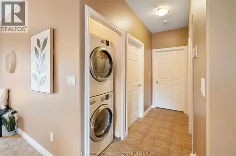 15 Oakgrove Lane Chatham ON N7L 5R9
