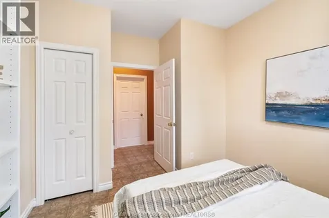 15 Oakgrove Lane Chatham ON N7L 5R9