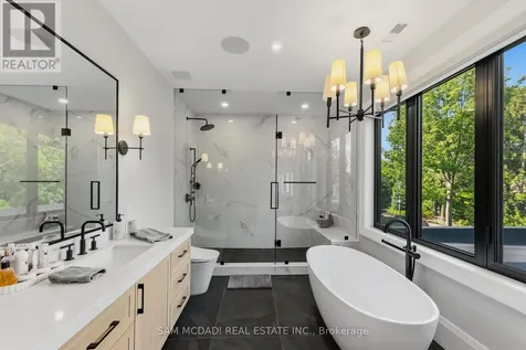 899 Danforth Place Burlington (bayview) ON L7T 1S1