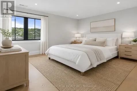 899 Danforth Place Burlington (bayview) ON L7T 1S1