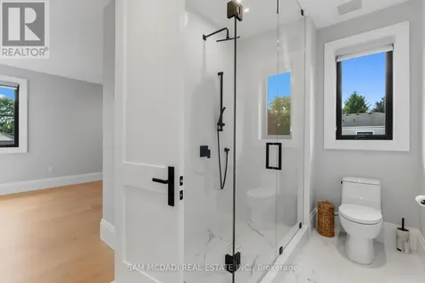 899 Danforth Place Burlington (bayview) ON L7T 1S1