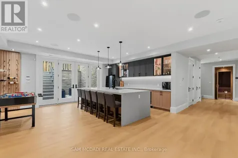899 Danforth Place Burlington (bayview) ON L7T 1S1