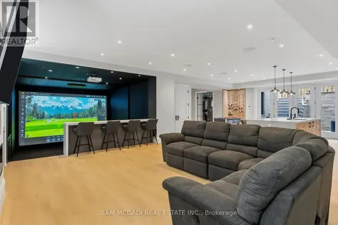 899 Danforth Place Burlington (bayview) ON L7T 1S1