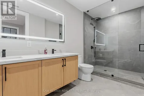 899 Danforth Place Burlington (bayview) ON L7T 1S1