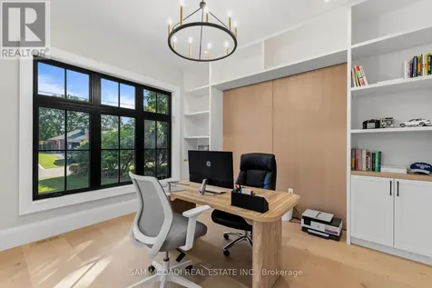 899 Danforth Place Burlington (bayview) ON L7T 1S1