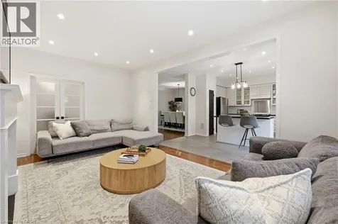 2202 Brookhaven Crescent Oakville ON L6M 5B8