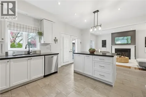 2202 Brookhaven Crescent Oakville ON L6M 5B8