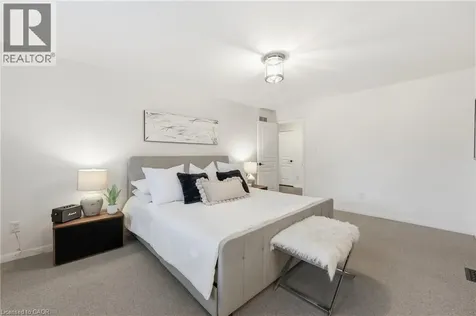 2202 Brookhaven Crescent Oakville ON L6M 5B8