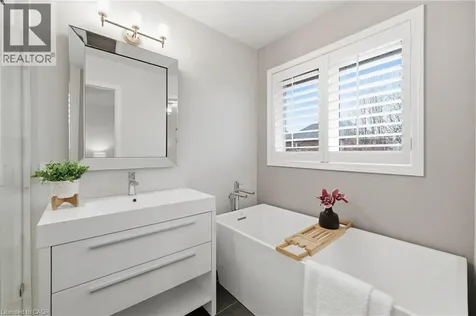 2202 Brookhaven Crescent Oakville ON L6M 5B8